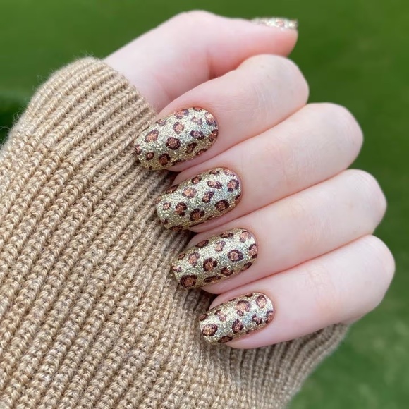 NIB - Color Street “Everyday Perfect” 4-pack of Classic Nail Strips - Picture 9 of 10